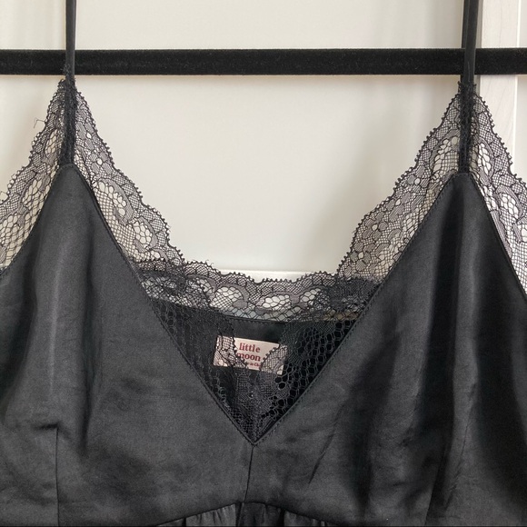 [Sold off app] Little Moon Lace Camisole - Picture 3 of 6